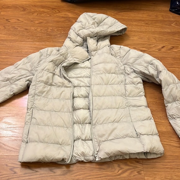 uniqlo gray ultra light down size small - Picture 1 of 1